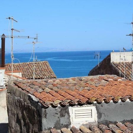 Casa Soraya, Dimora Tipica A 2 Passi Dal Duomo. Apartment Cefalu Exterior photo